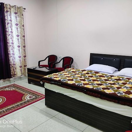 Hotel O Mohani Inn And Banquet Каусані Екстер'єр фото