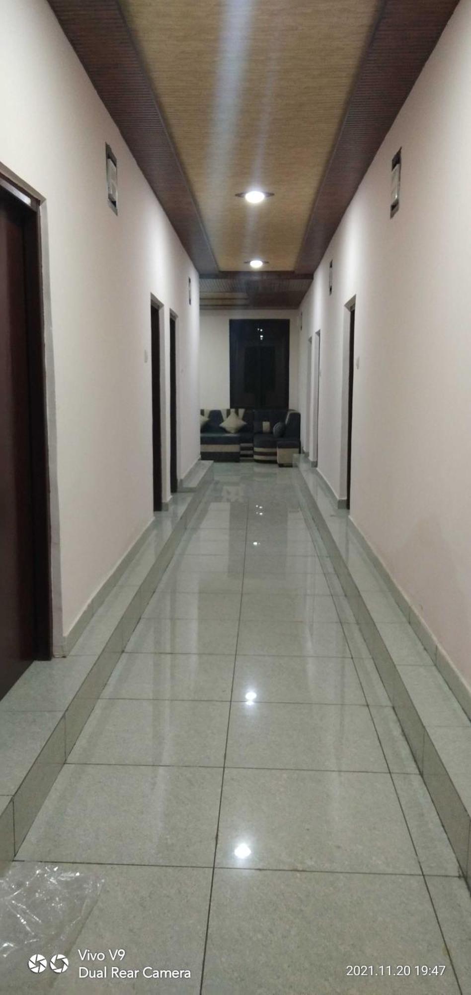 Hotel O Mohani Inn And Banquet Каусані Екстер'єр фото