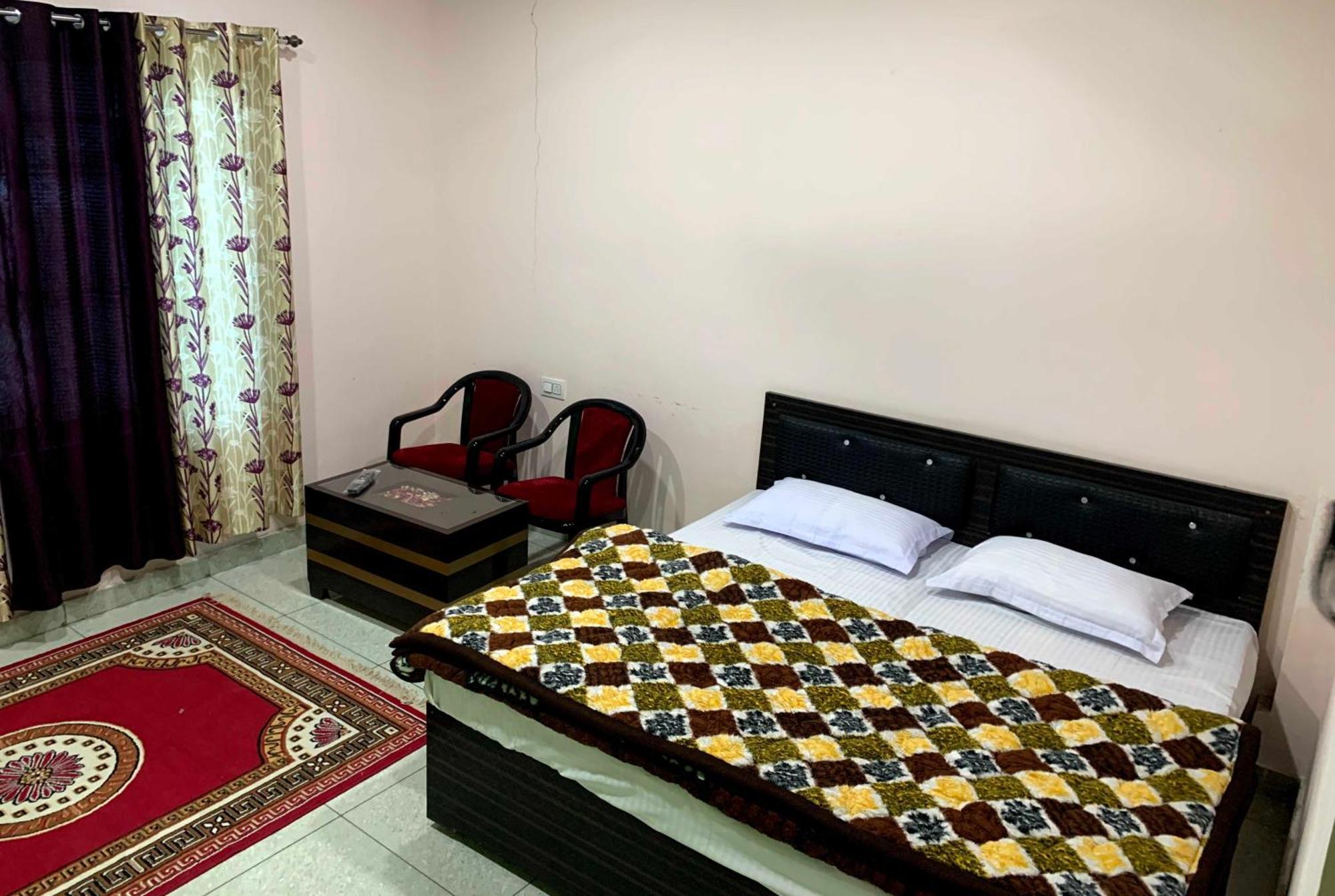 Hotel O Mohani Inn And Banquet Каусані Екстер'єр фото