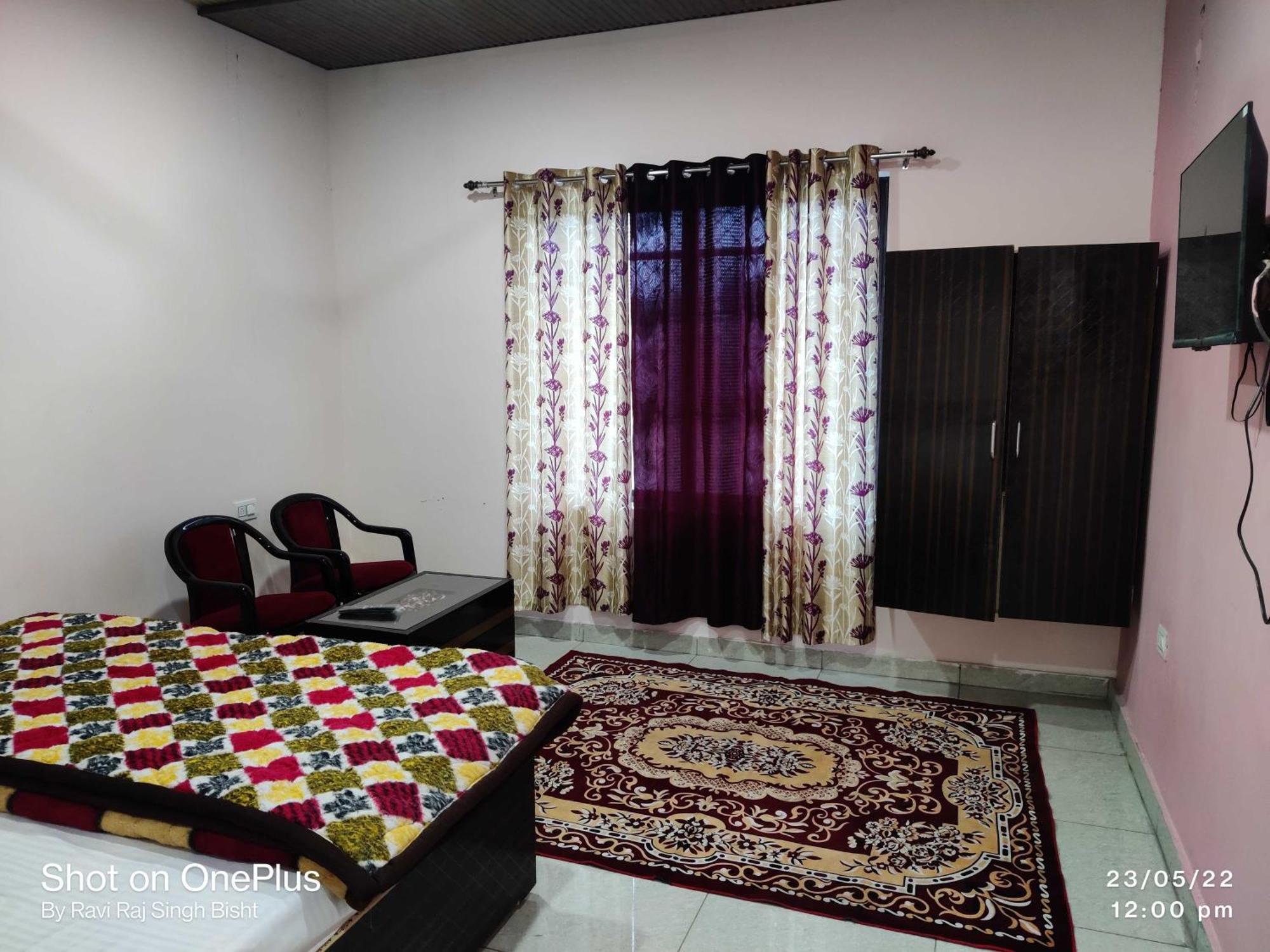 Hotel O Mohani Inn And Banquet Каусані Екстер'єр фото